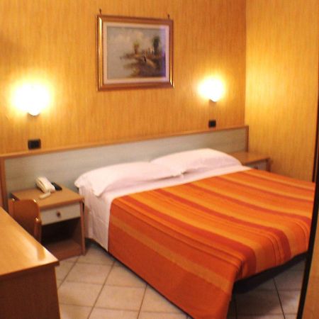 Hotel Isolabella Bussoleno Zewnętrze zdjęcie