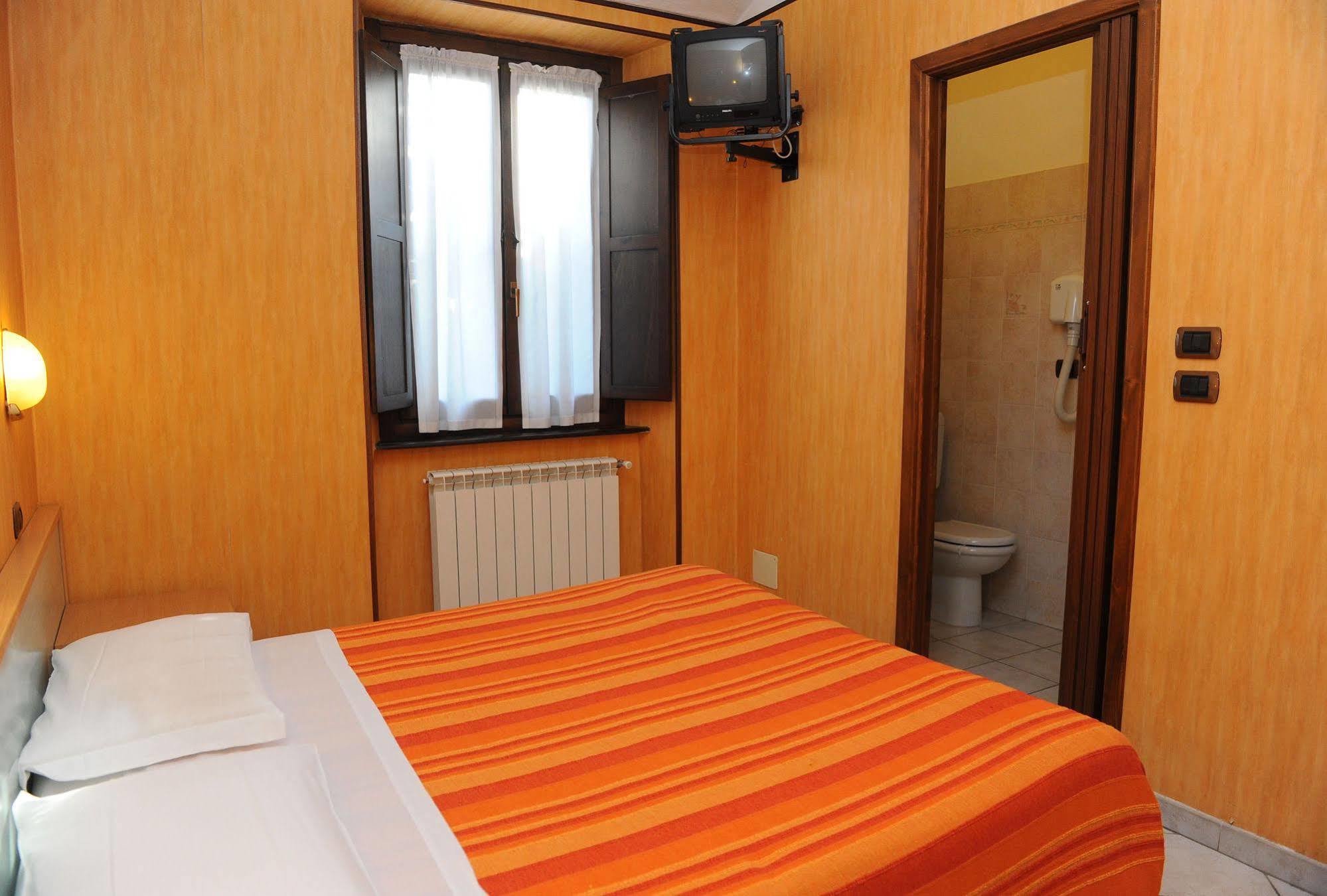 Hotel Isolabella Bussoleno Zewnętrze zdjęcie